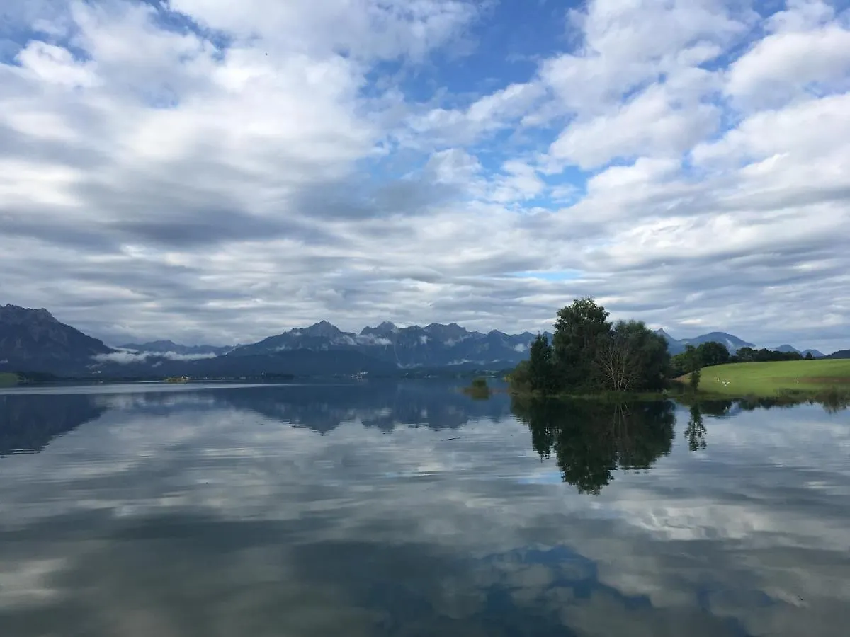 Erholsamer Traumurlaub Wo Auf Bergen Schloesser Wachsen Prem Appartamento